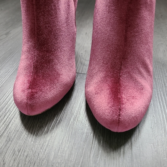 Liliana Velvet Booties - Picture 5 of 8